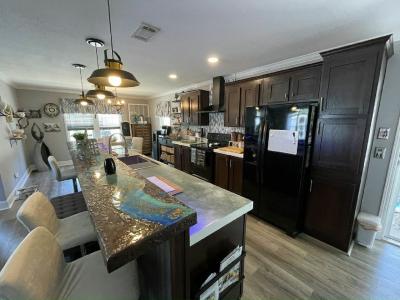 Photo 4 of 20 of home located at 13133 Grape Avenue Grand Island, FL 32735
