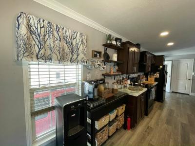 Photo 5 of 20 of home located at 13133 Grape Avenue Grand Island, FL 32735