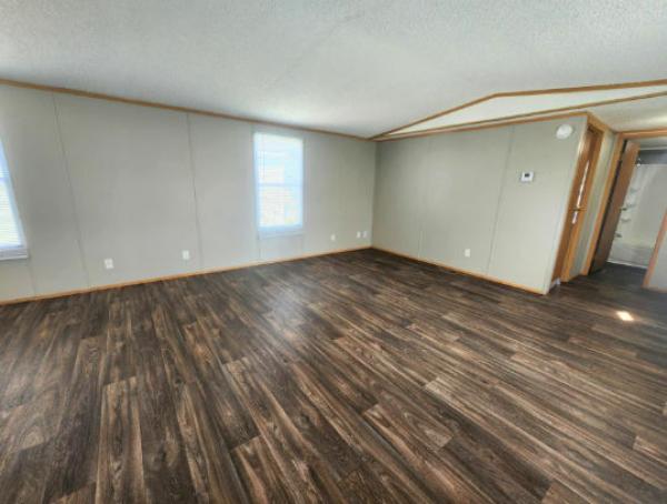 2002 Oakwood Homes Corp Mobile Home For Sale