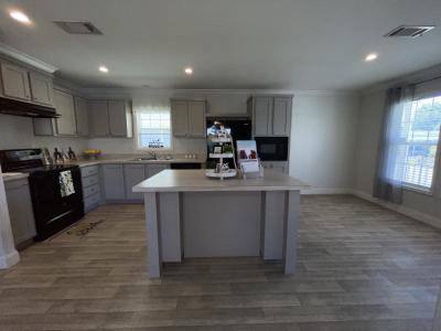 Photo 4 of 26 of home located at 3000 Us Hwy 17/92 W Lot #615 Haines City, FL 33844