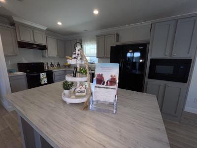 Photo 5 of 26 of home located at 3000 Us Hwy 17/92 W Lot #615 Haines City, FL 33844