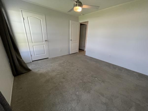 2021 Champion SIG3482C Mobile Home
