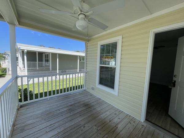 2021 Champion SIG3482C Mobile Home