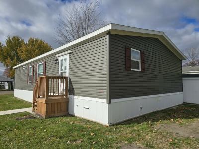 Photo 3 of 5 of home located at 16430 Park Lake Rd #160 East Lansing, MI 48823