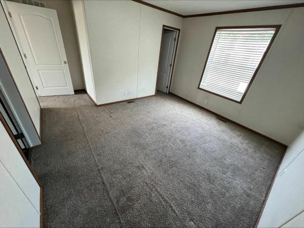 2017 Clayton Pulse 4828-746 Mobile Home