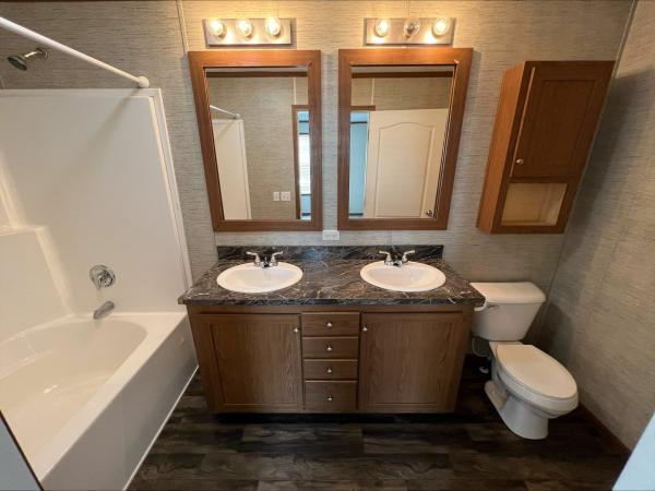 2017 Clayton Pulse 4828-746 Mobile Home