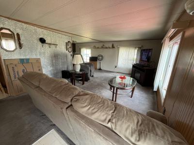Photo 5 of 11 of home located at 40028 Margate Ct Sterling Heights, MI 48310