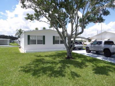 Mobile Home at 1227 W Bohland St Lot 85 Avon Park, FL 33825