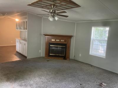 Photo 2 of 7 of home located at 416 Arapaho Drive Belleville, IL 62220