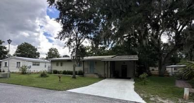 Photo 4 of 23 of home located at 28944 Hubbard St Lot 71 Leesburg, FL 34748