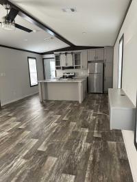 2022 Skyline 0250SKPLH-1660-22001 (ROYAL) Manufactured Home