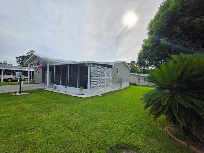 Photo 2 of 26 of home located at 2 Key Largo Way Leesburg, FL 34748