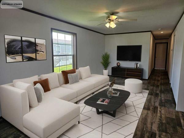 2020 Champion - Worthington Mobile Home For Rent
