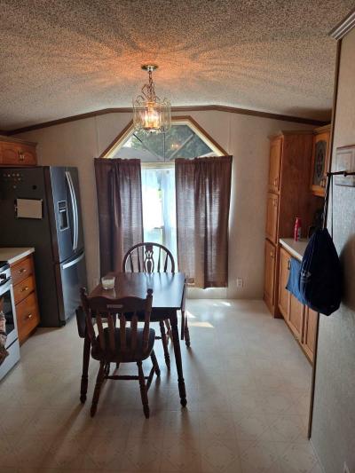 Photo 4 of 8 of home located at 2827 Park Place Bay City, MI 48706