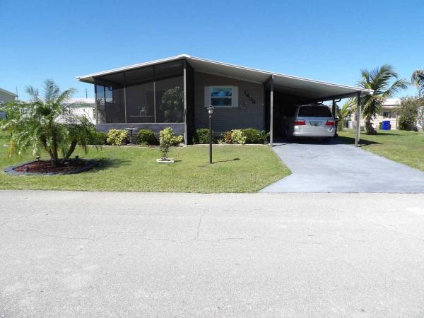 Photo 1 of 2 of home located at 1408 Abbey Lane Sebring, FL 33870