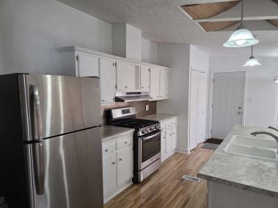Photo 4 of 9 of home located at 8582 W Rose Bud Drive Pendleton, IN 46064