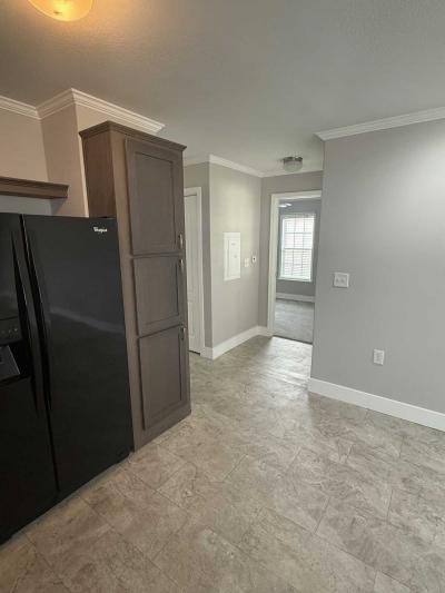 Photo 4 of 14 of home located at 701 Aqui Esta Dr #197 Punta Gorda, FL 33950