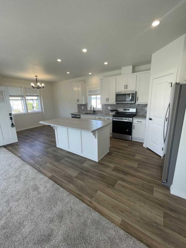 Photo 3 of 2 of home located at 1100 Industrial Blvd #J30 Chula Vista, CA 91911