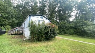 Photo 2 of 6 of home located at 649 Jade Ct Clinton, TN 37716