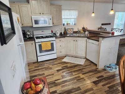 Photo 3 of 9 of home located at 49847 Oxford Court Shelby Township, MI 48315