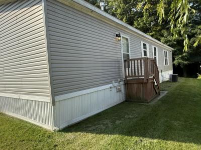 Photo 3 of 4 of home located at 9763 Edgewood Court Ypsilanti, MI 48198