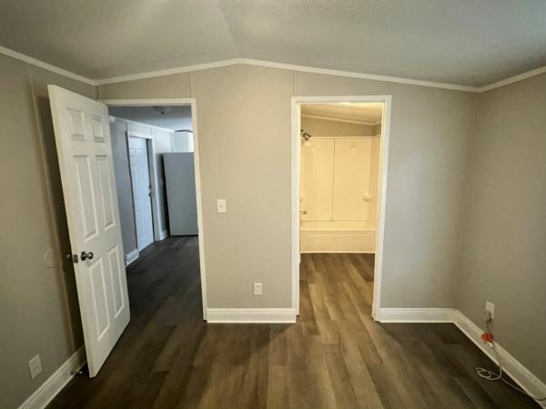 2000 SCHU Unknown  Home