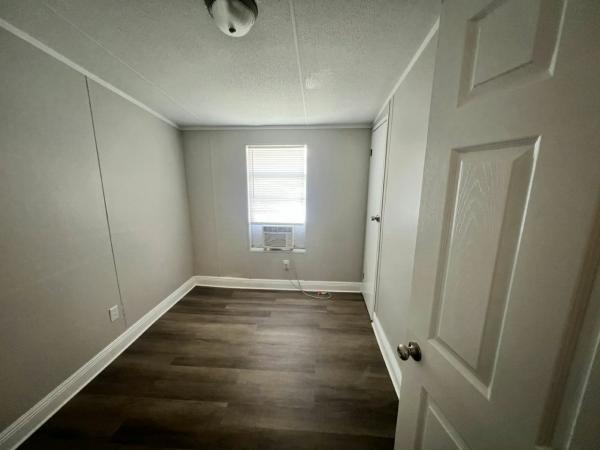 2000 SCHU Unknown  Home