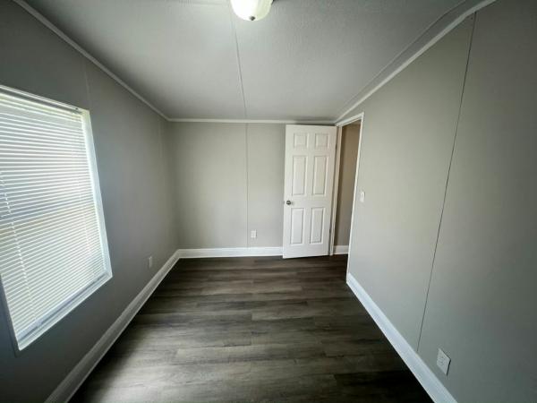 2000 SCHU Unknown  Home