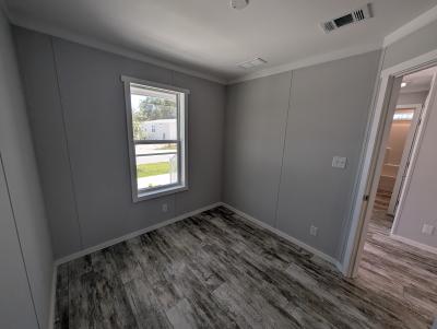 Photo 4 of 37 of home located at 113 Belleza Blvd Edgewater, FL 32141