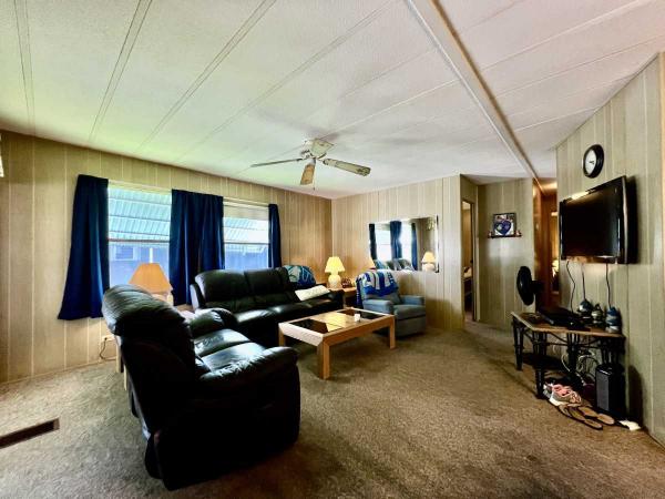 Rama FLMHS CC OXFORD Mobile Home