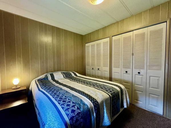 Rama FLMHS CC OXFORD Mobile Home