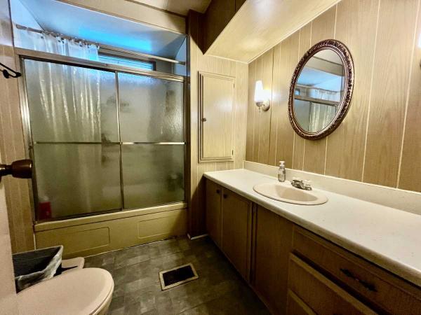 Rama FLMHS CC OXFORD Mobile Home