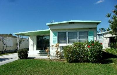 Photo 2 of 8 of home located at 508 44th Ave. E. Lot K-49 Bradenton, FL 34203