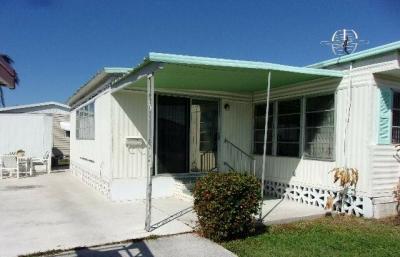 Photo 3 of 8 of home located at 508 44th Ave. E. Lot K-49 Bradenton, FL 34203