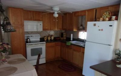 Photo 5 of 8 of home located at 508 44th Ave. E. Lot K-49 Bradenton, FL 34203