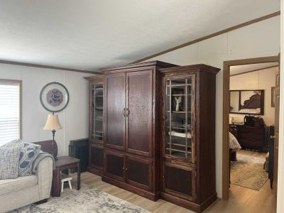 Photo 4 of 19 of home located at 755 Legault Ct Rochester Hills, MI 48307