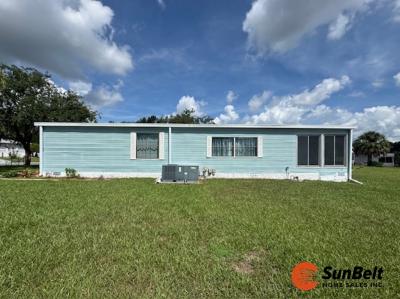 Photo 3 of 68 of home located at 9701 E Hwy 25 Lot 227 Belleview, FL 34420