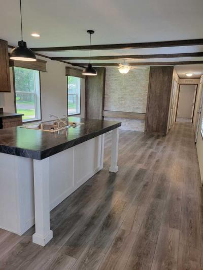 Photo 4 of 10 of home located at 408 Hudson Ave W Mankato, MN 56001