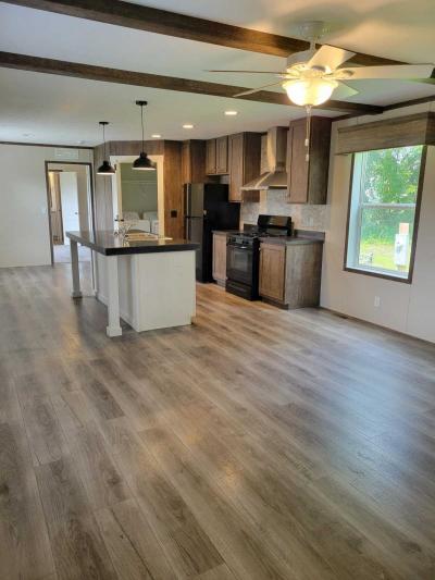 Photo 3 of 10 of home located at 408 Hudson Ave W Mankato, MN 56001