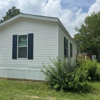 Photo 3 of 25 of home located at 2800 West Memorial Drive #0084 Muncie, IN 47302