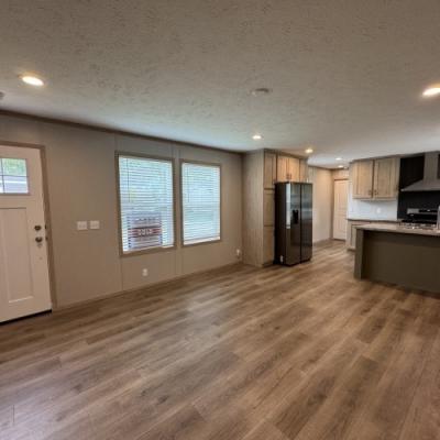Photo 5 of 26 of home located at 27 Crestwood Drive #0124 Middletown, IN 47356