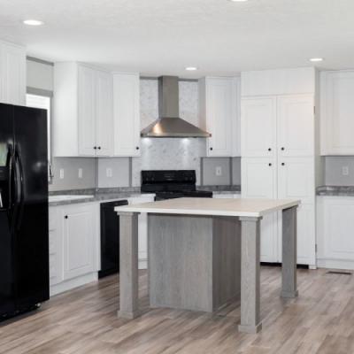 Photo 1 of 13 of home located at 27 Crestwood Drive #0068 Middletown, IN 47356