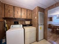 1980 Skyline Hillcrest Manufactured Home
