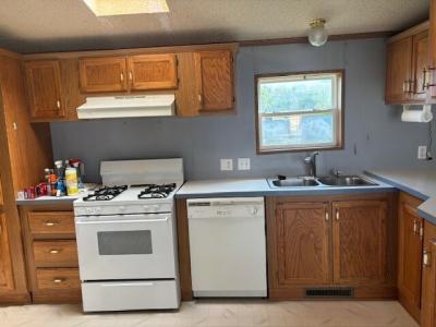 Photo 4 of 13 of home located at 43016 Marquette Ave. #371 Sterling Heights, MI 48314