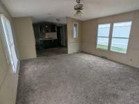 1990 Oakwood Mobile Home