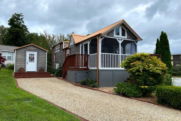 2016  Mobile Home For Sale