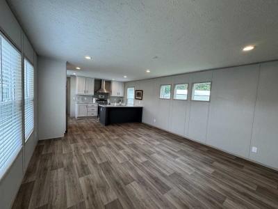 Photo 4 of 10 of home located at 551 Coyote Circle Midway Park, NC 28544