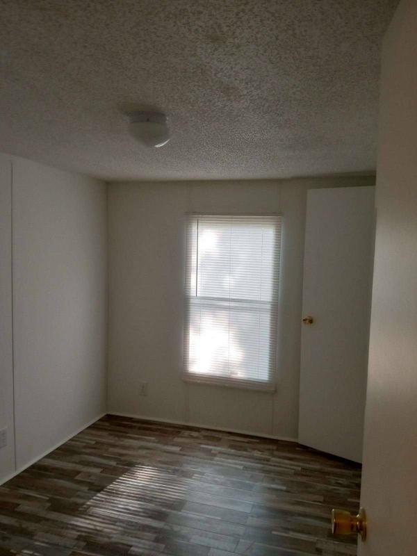 2000 Bril Mobile Home