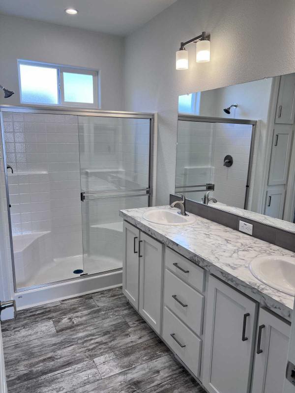 2024 Fleetwood 220C024523L Manufactured Home