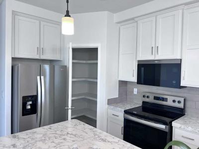 Photo 4 of 13 of home located at 1445 W. Florida Ave Sp#80 Hemet, CA 92543